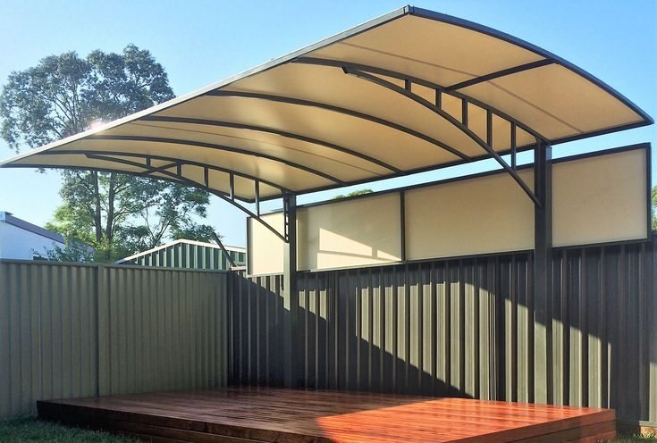 مظلات الرياض: الحل الأمثل لحماية وجمال مساحاتك الخارجية